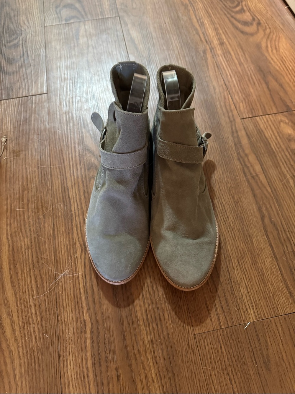 Free People Suede Ankle Booties with Side Strap in Olive. Boho Chic, Preppy